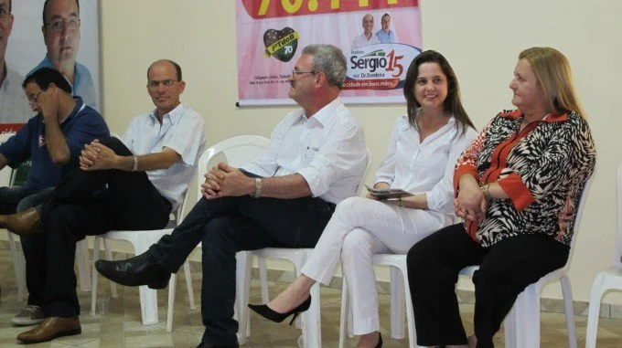 Veja aqui fotos do comicio de Sergio Barbosa e reunião em Amambaí