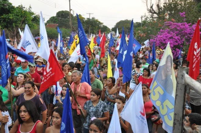 Geraldo participa de caminhada e comício em Douradina
