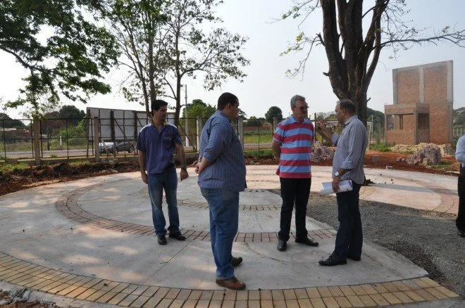 Vistoria nas obras da Praça do Parque Rego D'Água