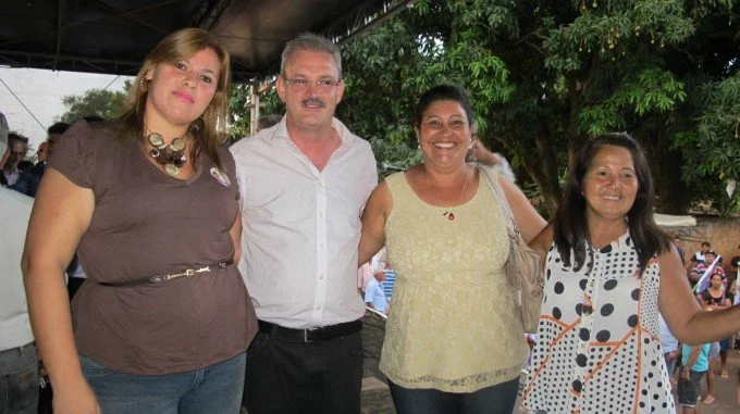 Veja fotos da carreata e comício em Anaurilândia