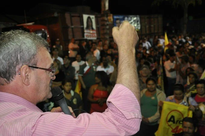Geraldo participa de reunião em Glória de Dourados