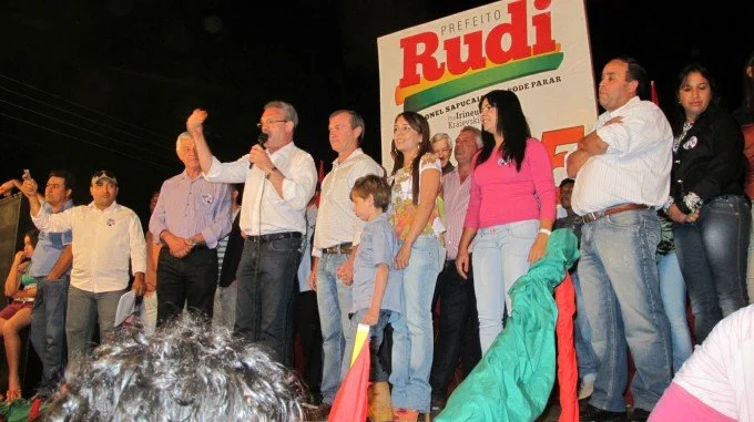 Veja aqui as fotos do comício de Rudi Paetzold em Coronel Sapucaia