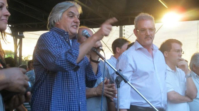 Veja fotos da carreata e comício em Anaurilândia