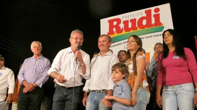 Veja aqui as fotos do comício de Rudi Paetzold em Coronel Sapucaia
