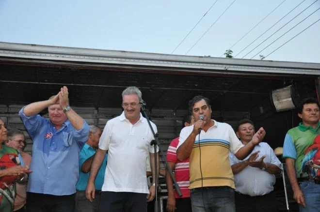 Geraldo participa de caminhada e comício em Douradina