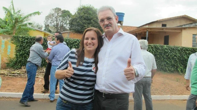 Veja fotos da carreata e comício em Anaurilândia