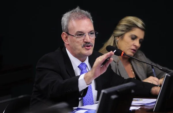 PLOA prevê diminuição de investimentos para MS em 2013