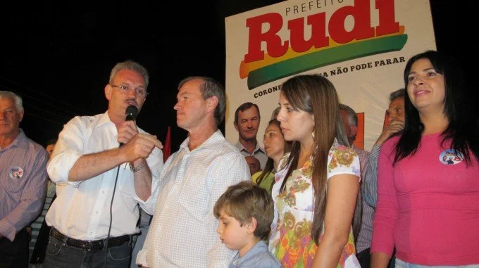 Veja aqui as fotos do comício de Rudi Paetzold em Coronel Sapucaia