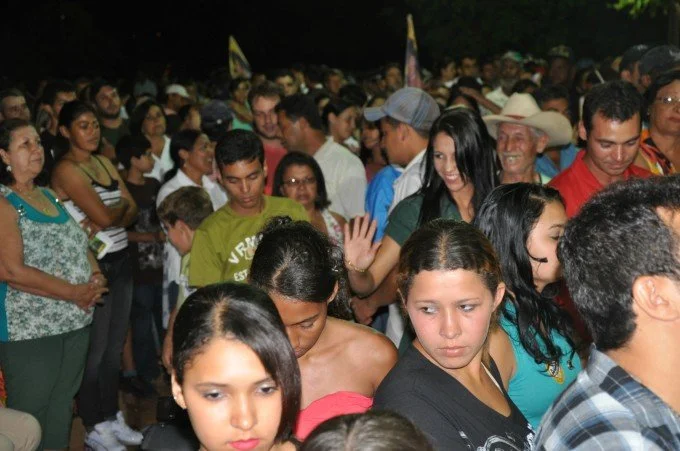 Veja fotos do comício do candidato a reeleição Arceno Athas