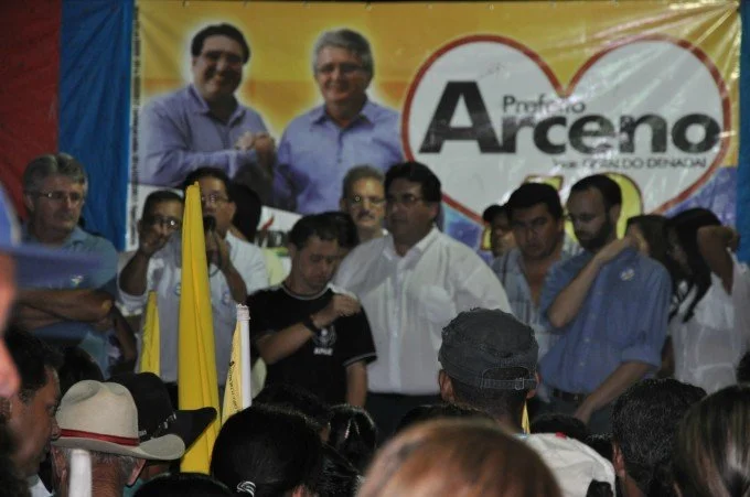 Veja fotos do comício do candidato a reeleição Arceno Athas