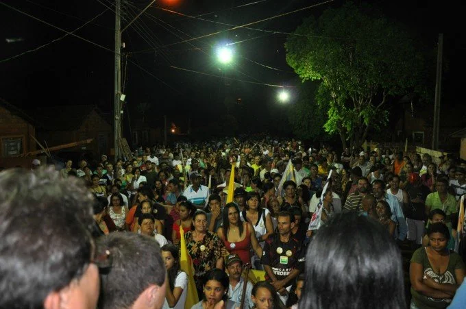 Veja fotos do comício do candidato a reeleição Arceno Athas