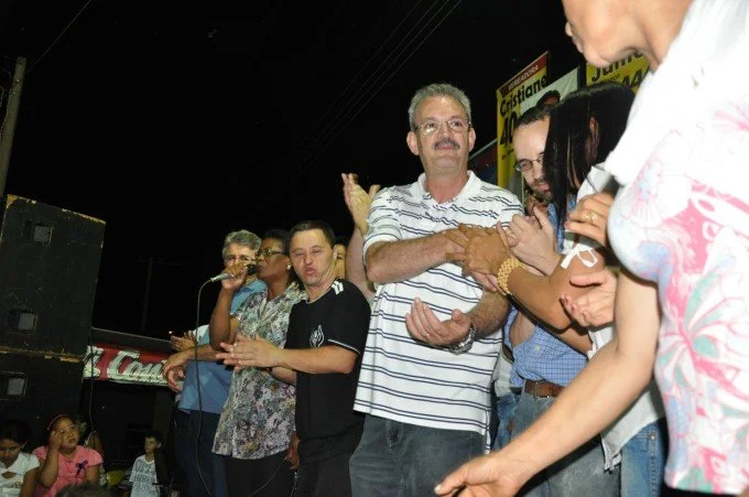 Veja fotos do comício do candidato a reeleição Arceno Athas