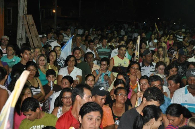Veja fotos do comício do candidato a reeleição Arceno Athas