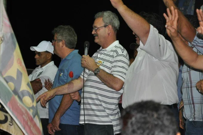 Veja fotos do comício do candidato a reeleição Arceno Athas