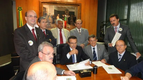 Geraldo Resende durante ato de criação da Comissão Especial. Foto: Div