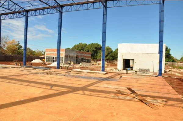 Construção está 60% concluída; previsão de entrega é para dezembro deste ano.