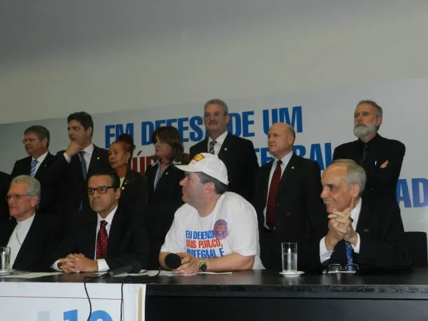 Projeto de Lei de iniciativa popular destina 10% da receita da União para saúde