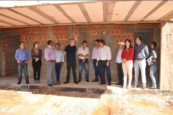 Vistoria às obras da Academia da Saúde que está sendo construída na área central da cidade