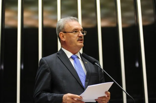 Geraldo Resende, em pronunciamento da tribuna da Câmara nesta segunda-feira