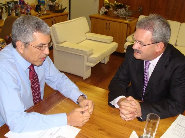 Deputado Geraldo Resende, em audiência com o ministro da Saúde Alexandre Padilha