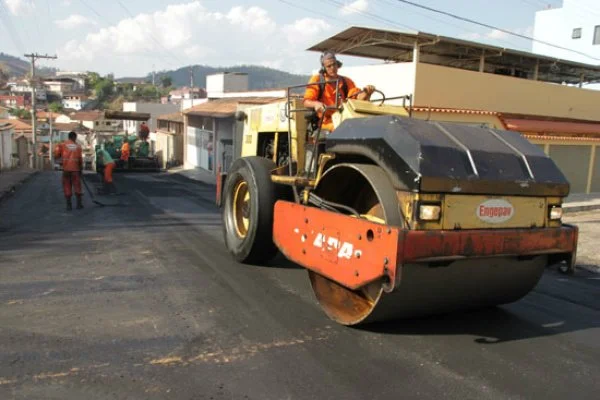 Ribas do Rio Pardo recebe R$ 500 mil para obras de asfalto