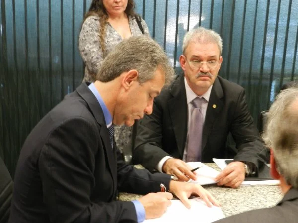Deputado Geraldo Resende, em audiência com o ministro Arthur Chioro, em maio deste ano