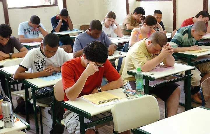 Saiba como emitir sua certificação de conclusão do ensino médio