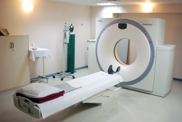 Novo tomógrafo vai possibilitar implantação de Departamento de Tomografia o Hospital do Câncer da capital.