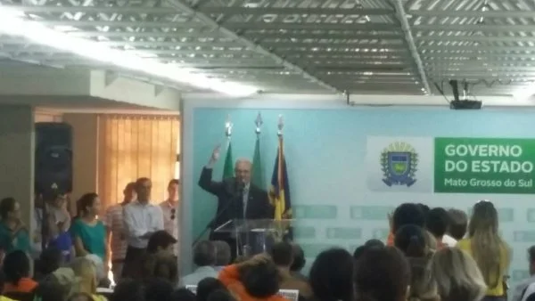 Deputado Geraldo hoje pela manhã acompanhando a assinatura do governador Reinaldo.