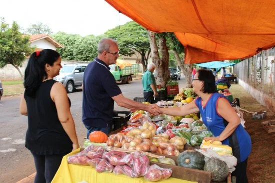 Geraldo durante visita ao Ceper do 2º Plano onde todas as sextas-feiras acontece a tradicional feirinha