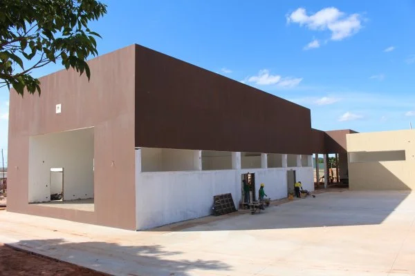 Obras de construção do Centro de Convivência do Idoso (CCI) de Naviraí: parceria de Geraldo com o Município