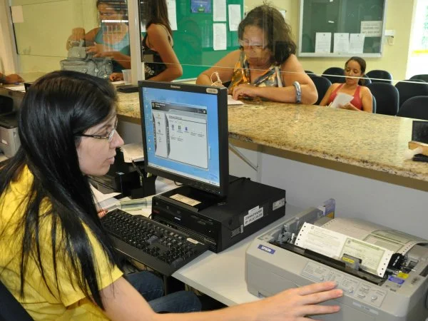 Termina nesta 4ª o prazo para ficar em dia com a Justiça Eleitoral