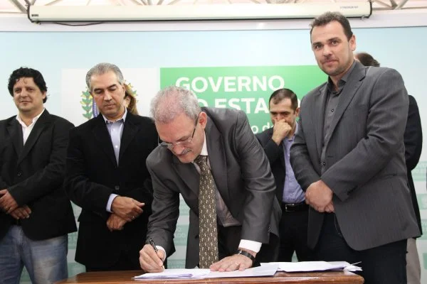 Geraldo Resende, durante a solenidade de assinatura de emendas parlamentares, em Campo Grande