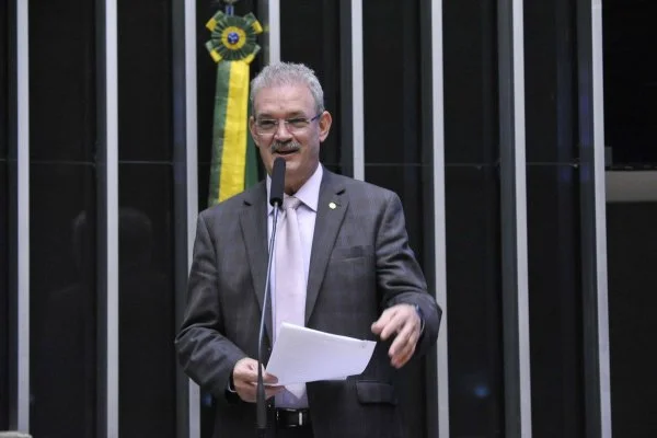 Conquista do Sete de Setembro é repercutida na Câmara Federal pelo deputado Geraldo Resende.
