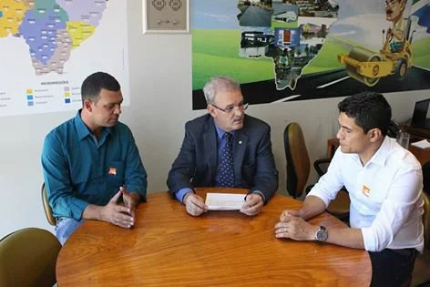 Geraldo recebe projetos de Figueirão
