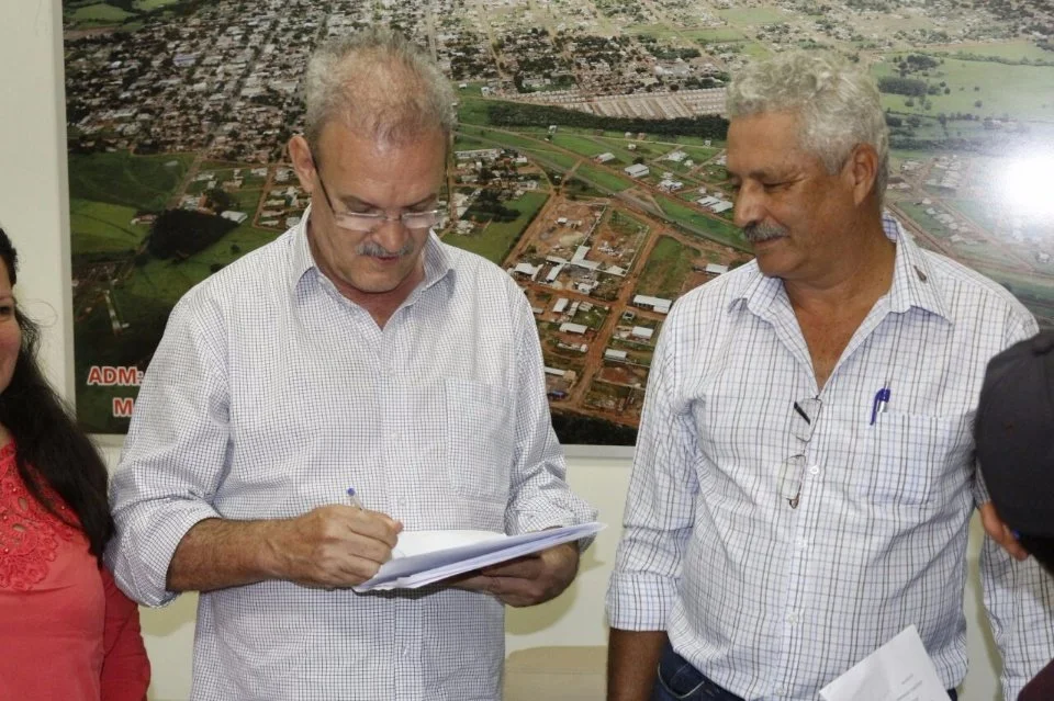 Geraldo garante ampliação de hospital, compra de ônibus e patrulha em Caarapó