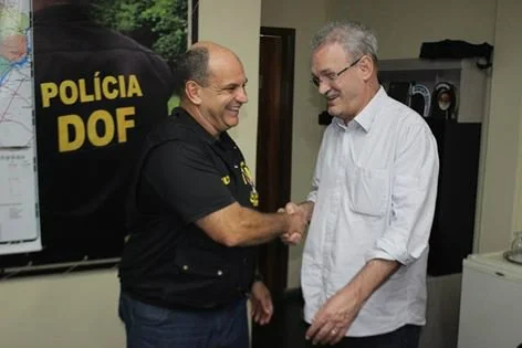 Geraldo Resende visita comandante do Dof