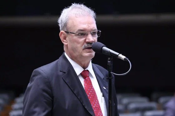Geraldo Resende: “Por conhecer o governador Reinaldo Azambuja, acho muito difícil o envolvimento dele em qualquer esquema como esse”.
