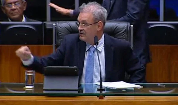 Da presidência da Câmara, Geraldo entra em contato com autoridades para solicitar regularização de repasses ao HU/Dourados