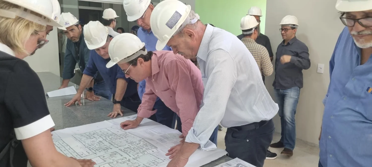 Geraldo acompanha obras em Dourados e assume luta por nova etapa do Hospital da Mulher e Criança