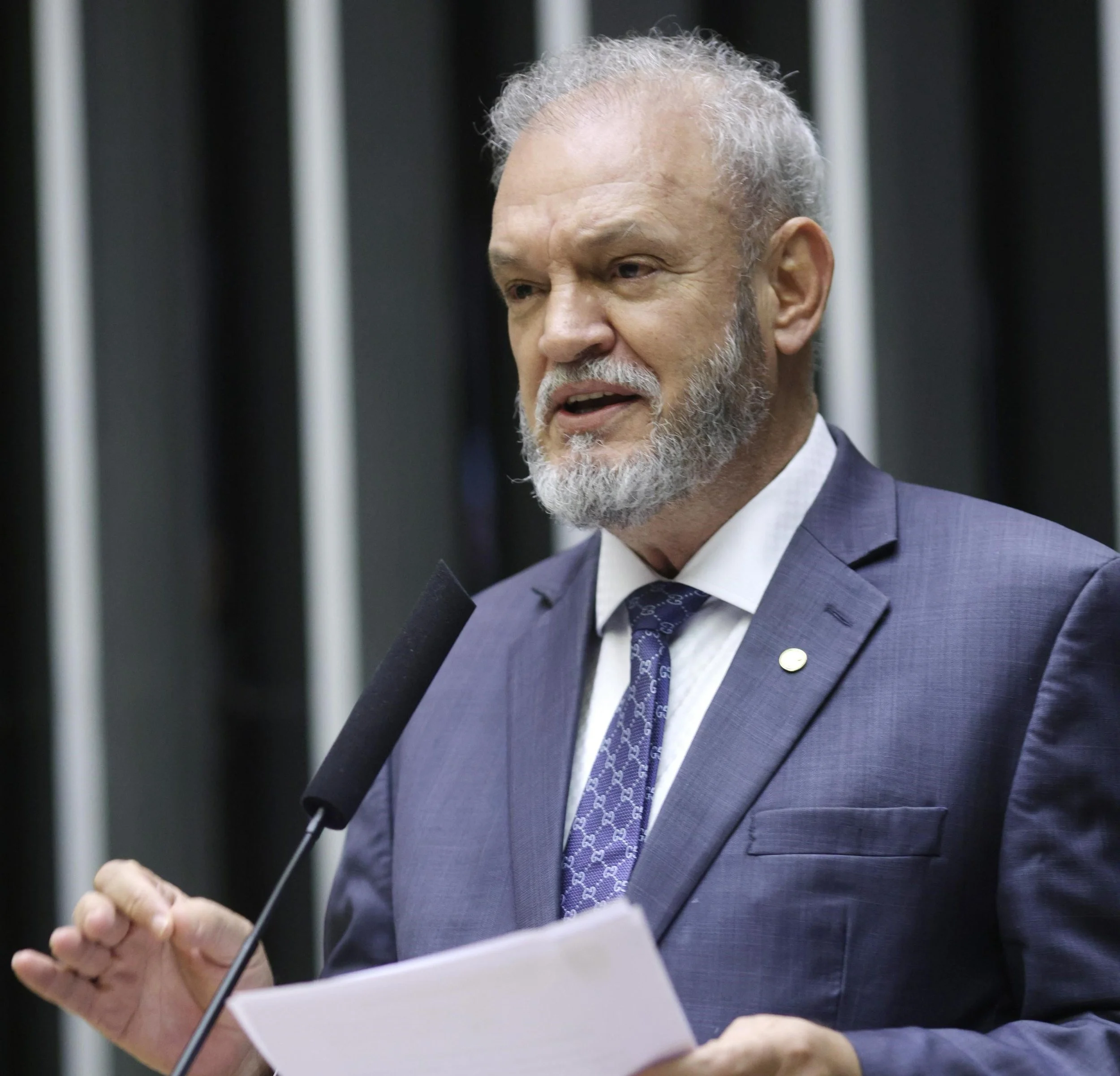 Indignado, Geraldo Resende aciona MPF e Ministério da Saúde contra ambulâncias paradas na capital