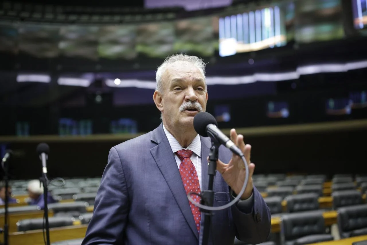 O Brasil diante do tarifaço: responsabilidade, estratégia e defesa do interesse nacional